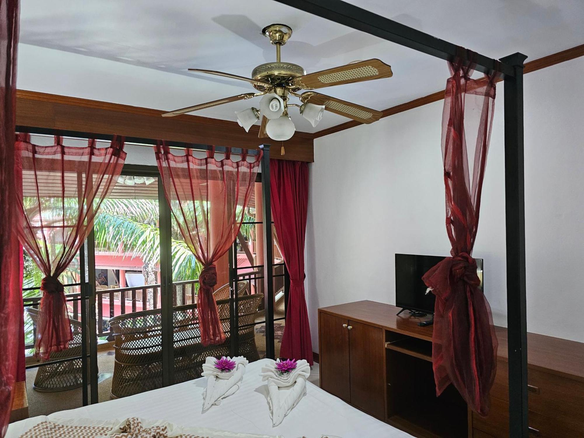Sai Rougn Apartment Patong Zewnętrze zdjęcie
