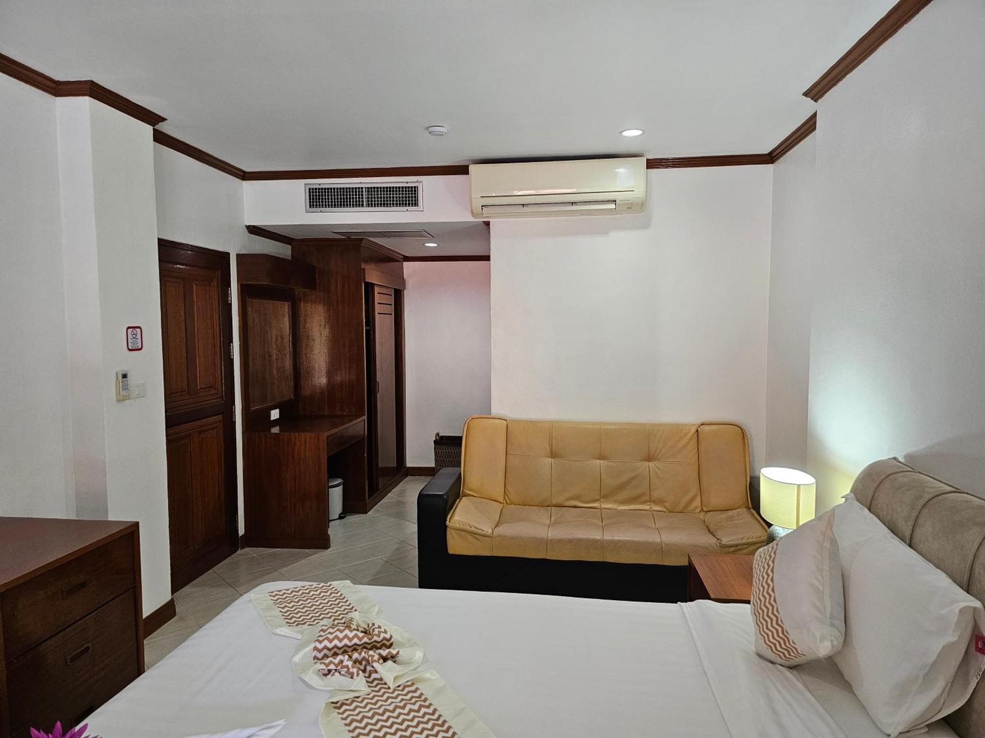 Sai Rougn Apartment Patong Zewnętrze zdjęcie